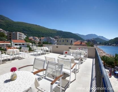 Appartements und Zimmer M.U.N., Privatunterkunft im Ort Petrovac, Montenegro